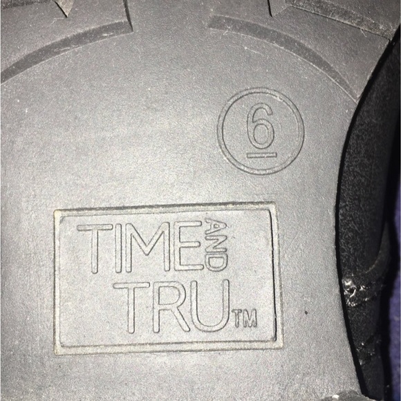 Girls Time and Tru Combat Boots size 6 - Picture 4 of 6